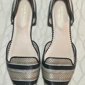 Women's 
Women's Size 8 Isaac Mizrahi Elegant Black/Tan/Gold Woven Flats